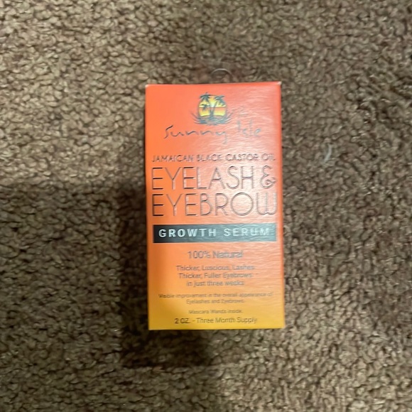 New eyelash and eyebrow Jamaican black castor oil - Picture 1 of 1